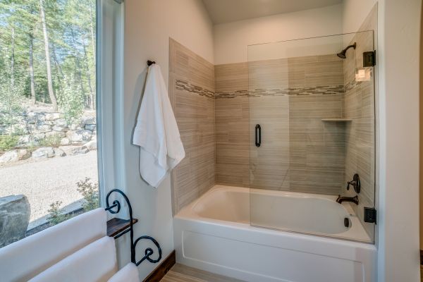 Cost of Tub Conversion Service in Federal Way